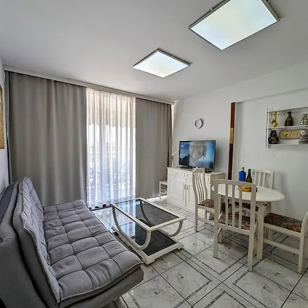In Americas With Ocean View Apartment