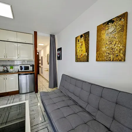 In Americas With Ocean View Apartment *